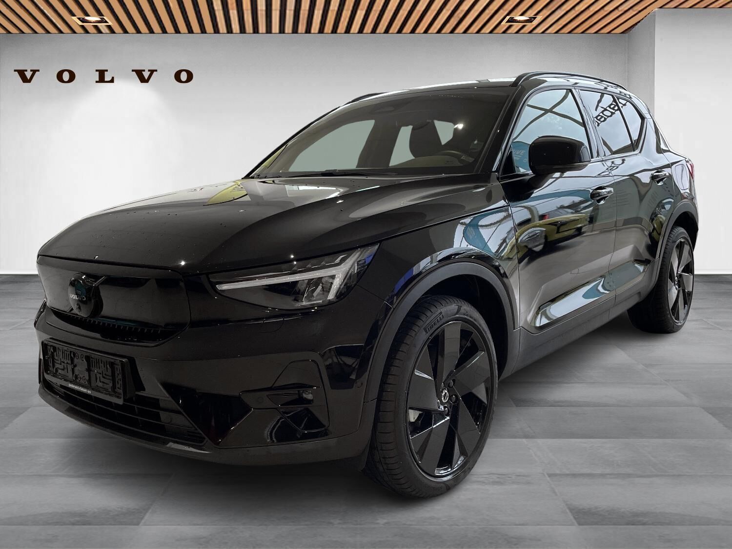 Volvo EX40 Single Motor Extended Range Black Edition 252HK 5d Aut.