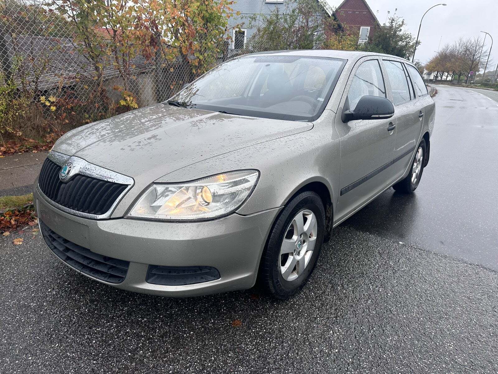 Skoda Octavia 1,6 TDi 105 Ambiente Combi