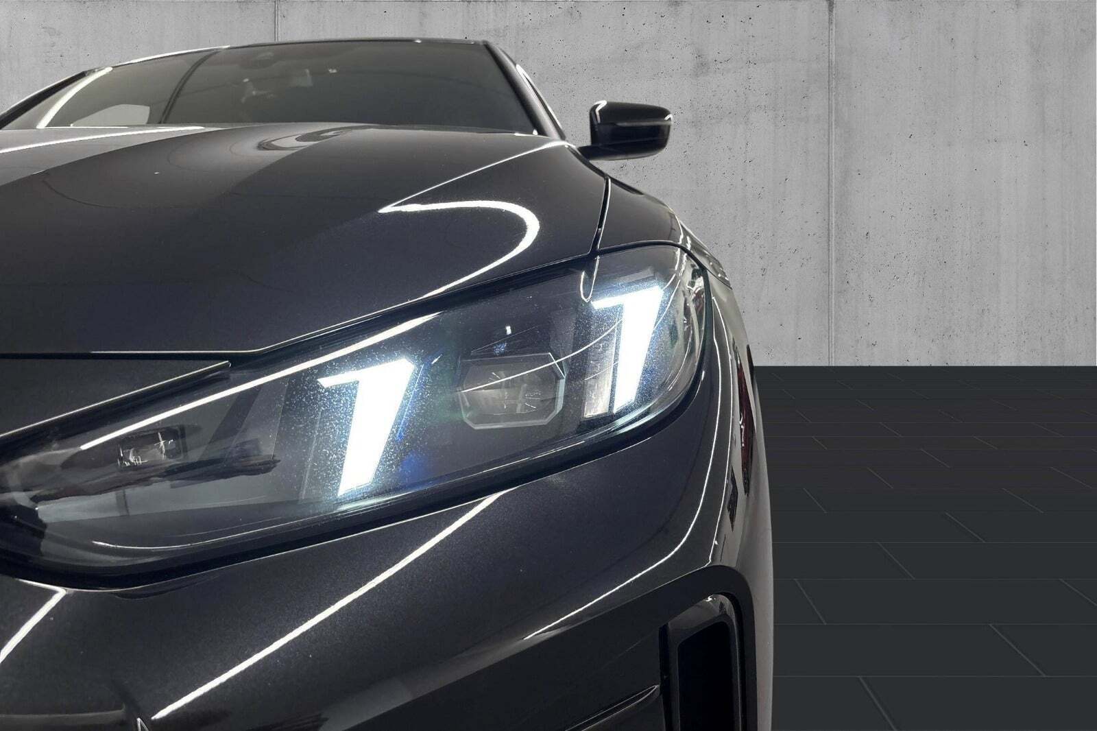 Sort BMW i4 fra 2025