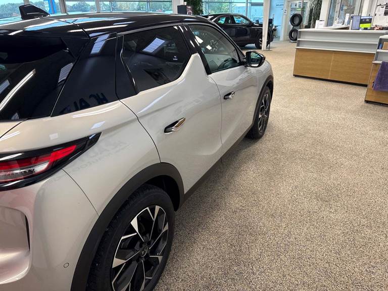 DS DS 3 CrossBack 54 E-Tense Opera