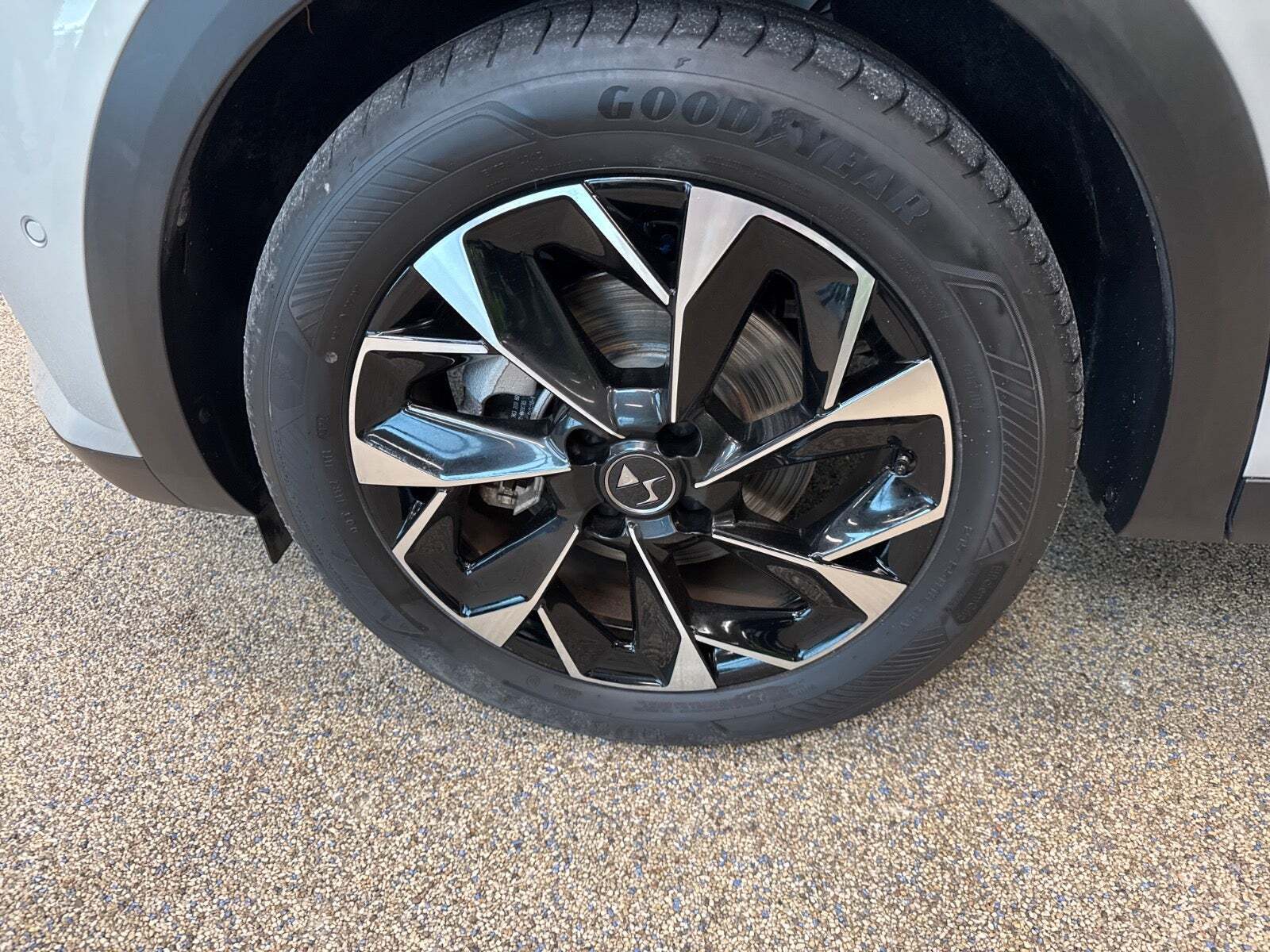 Beige DS DS 3 CrossBack fra 2023