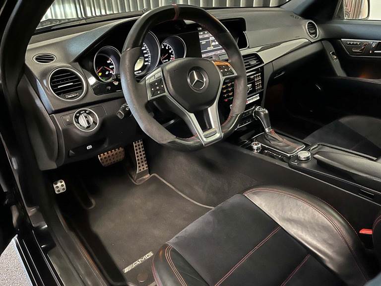 Mercedes C63 6,3 AMG Performance stc. aut.