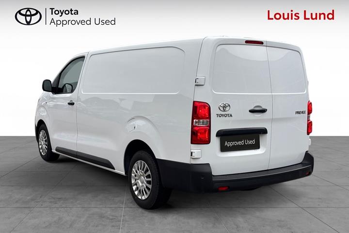 Hvid Toyota ProAce fra 2022