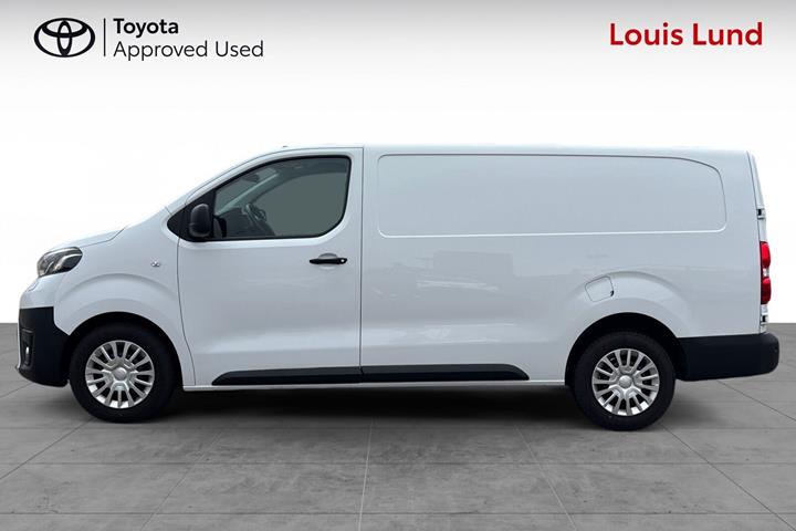 Hvid Toyota ProAce fra 2022
