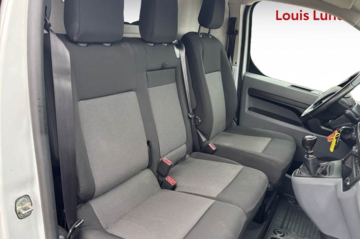 Hvid Toyota ProAce fra 2022