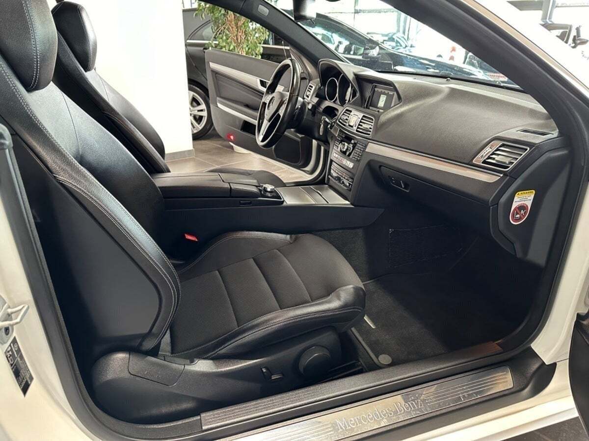 Mercedes E200 2,0 Coupé aut.