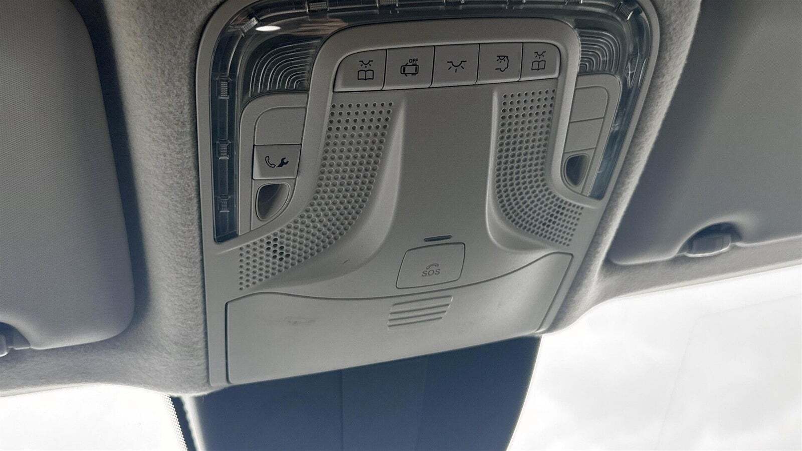 Sort Mercedes Vito 114 fra 2023