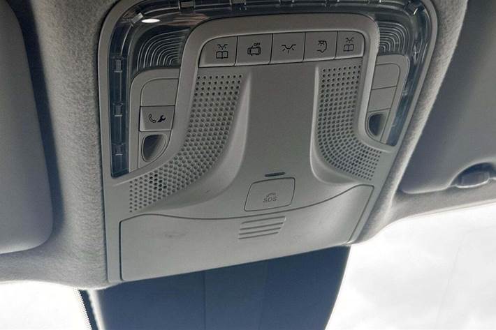 Sort Mercedes Vito 114 fra 2023