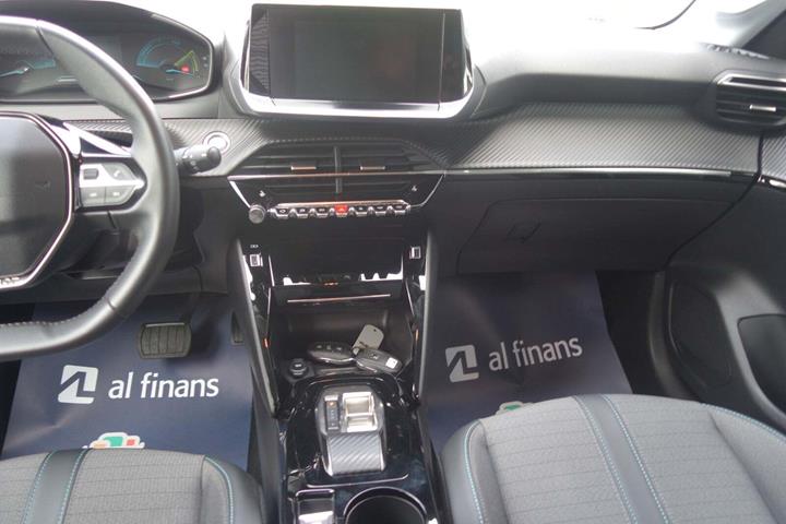 Hvid Peugeot e-208 fra 2023