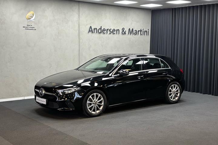 Sort Mercedes A200 fra 2018