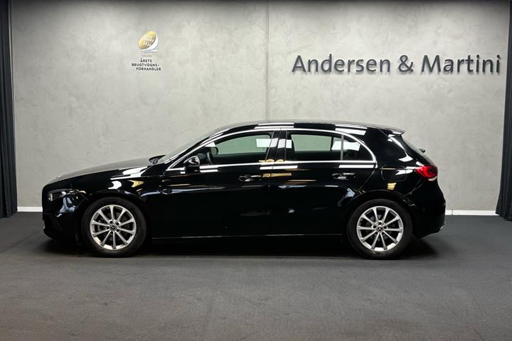 Sort Mercedes A200 fra 2018