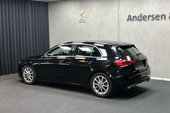 Sort Mercedes A200 fra 2018