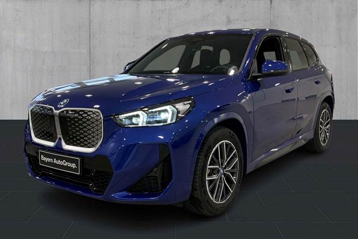 undefined BMW iX1 fra 2025 set udefra