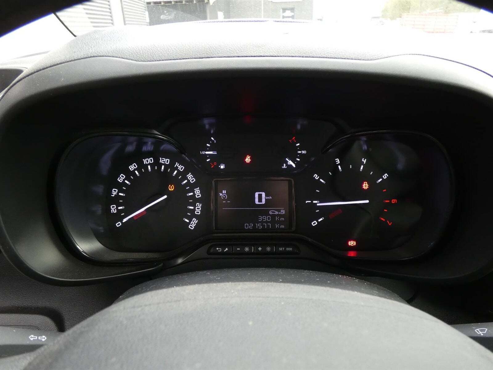 Hvid Toyota ProAce City fra 2024