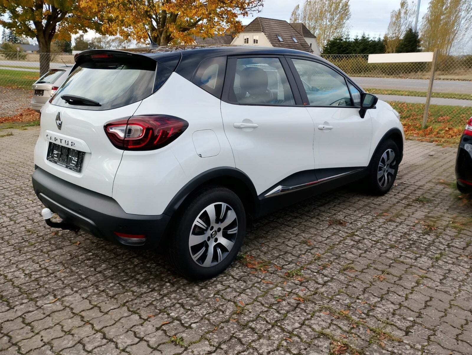Hvid Renault Captur fra 2019