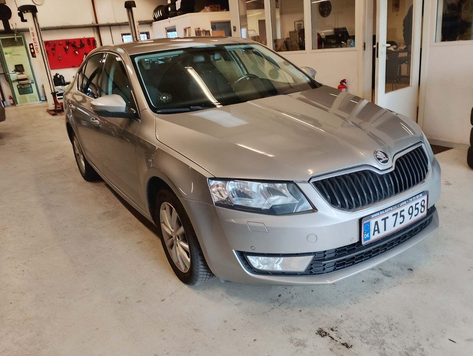 Skoda Octavia 1,6 TDi 105 Elegance DSG