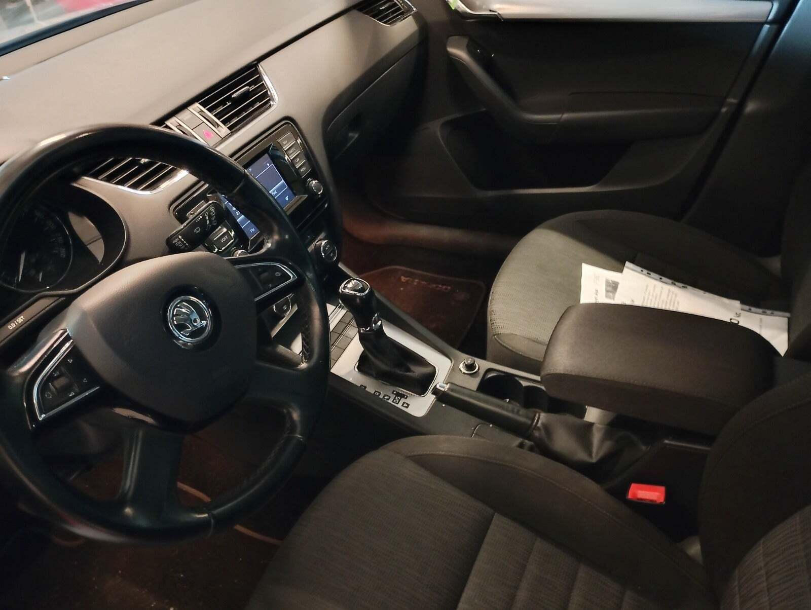 Skoda Octavia 1,6 TDi 105 Elegance DSG