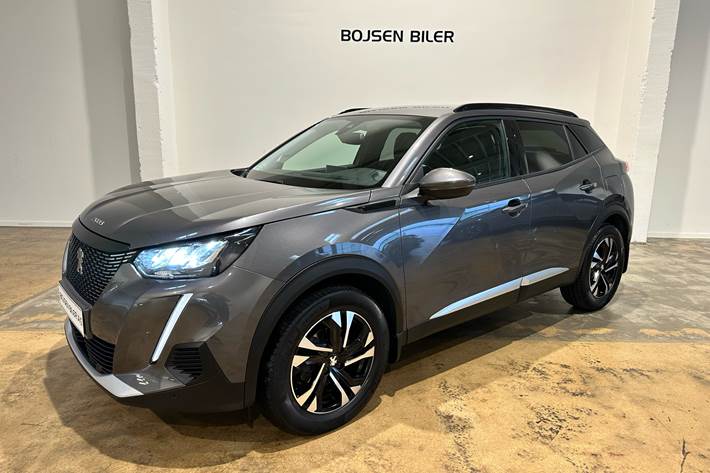 Grå Peugeot 2008 fra 2020 set udefra