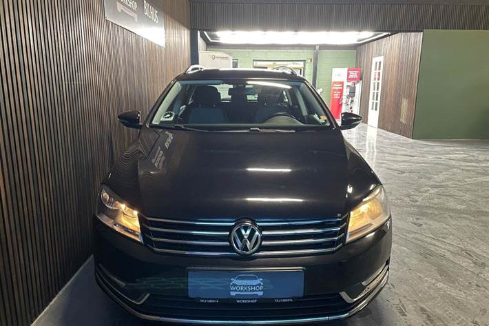 Sort VW Passat fra 2012
