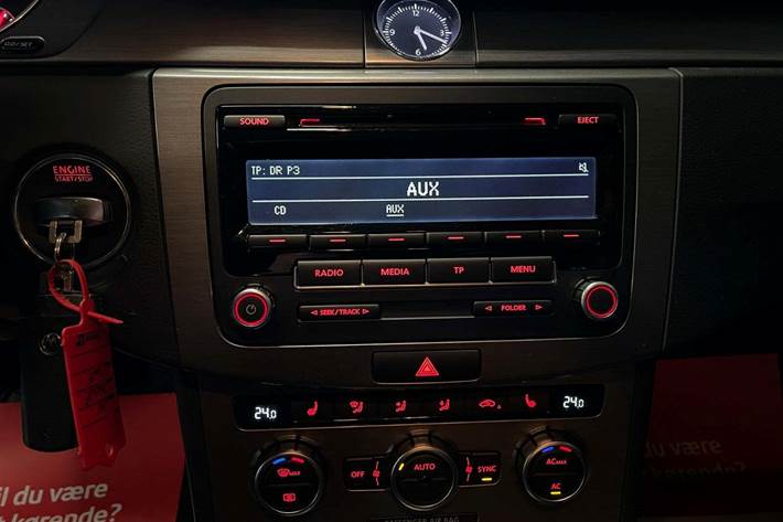 Sort VW Passat fra 2012