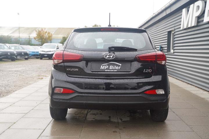 Sort Hyundai i20 fra 2020