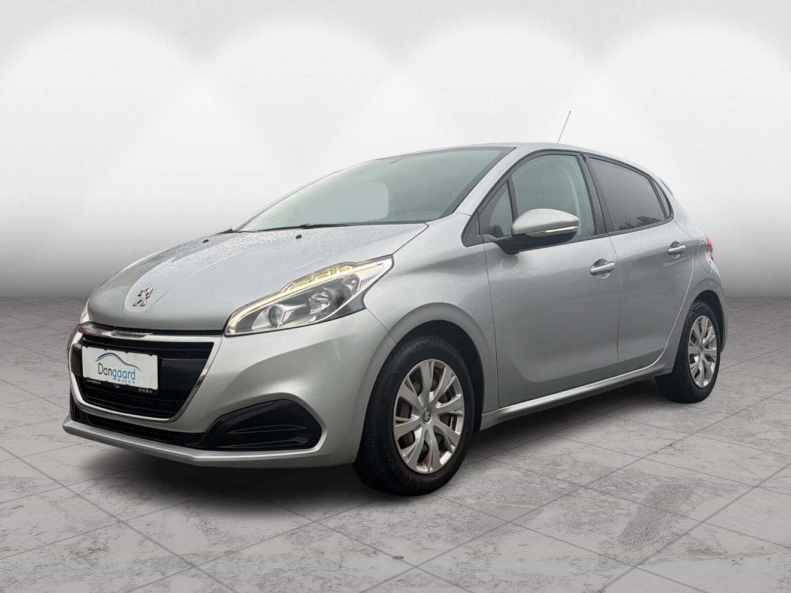 Peugeot 208 1,6 BlueHDi 100 Strike
