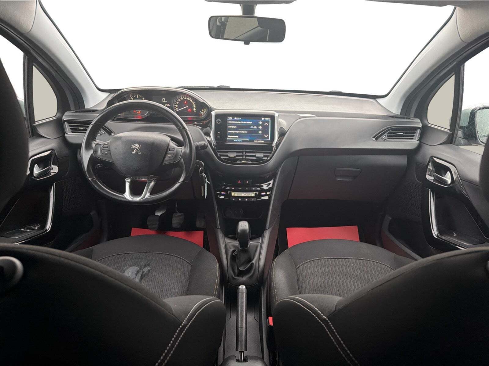 Grå Peugeot 208 fra 2018