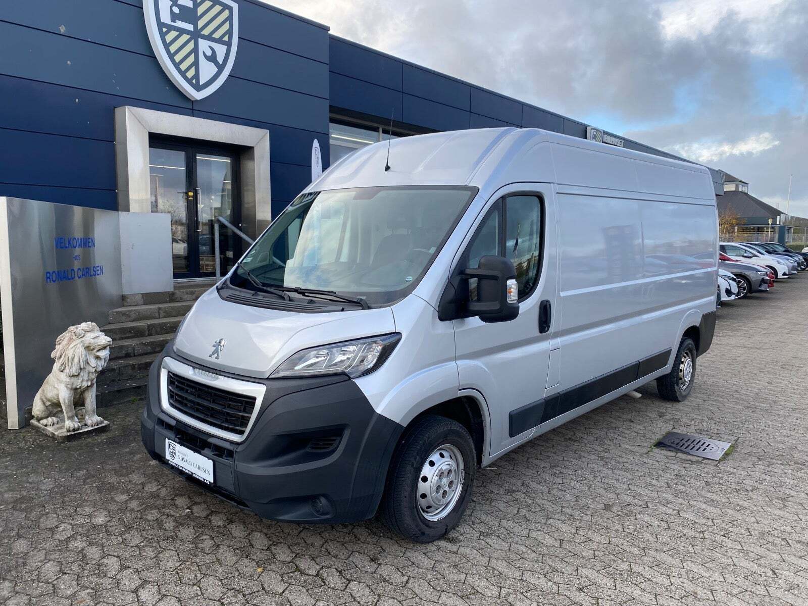 Peugeot Boxer 333 2,0 BlueHDi 130 L3H2 Premium