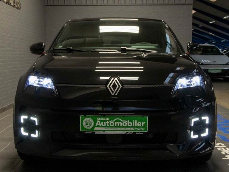 Renault 5 E-Tech 52 Iconic