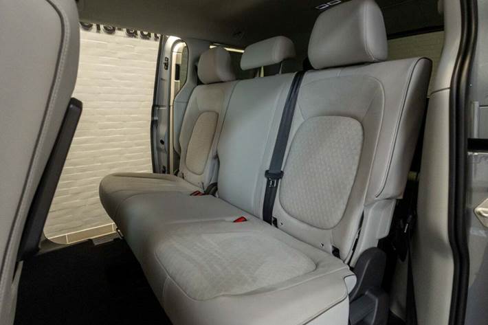 Grå VW ID.Buzz fra 2024