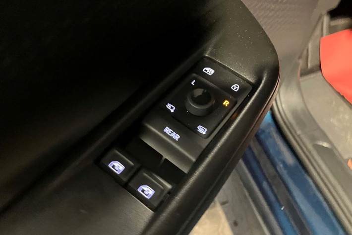 Blå Cupra Born fra 2022