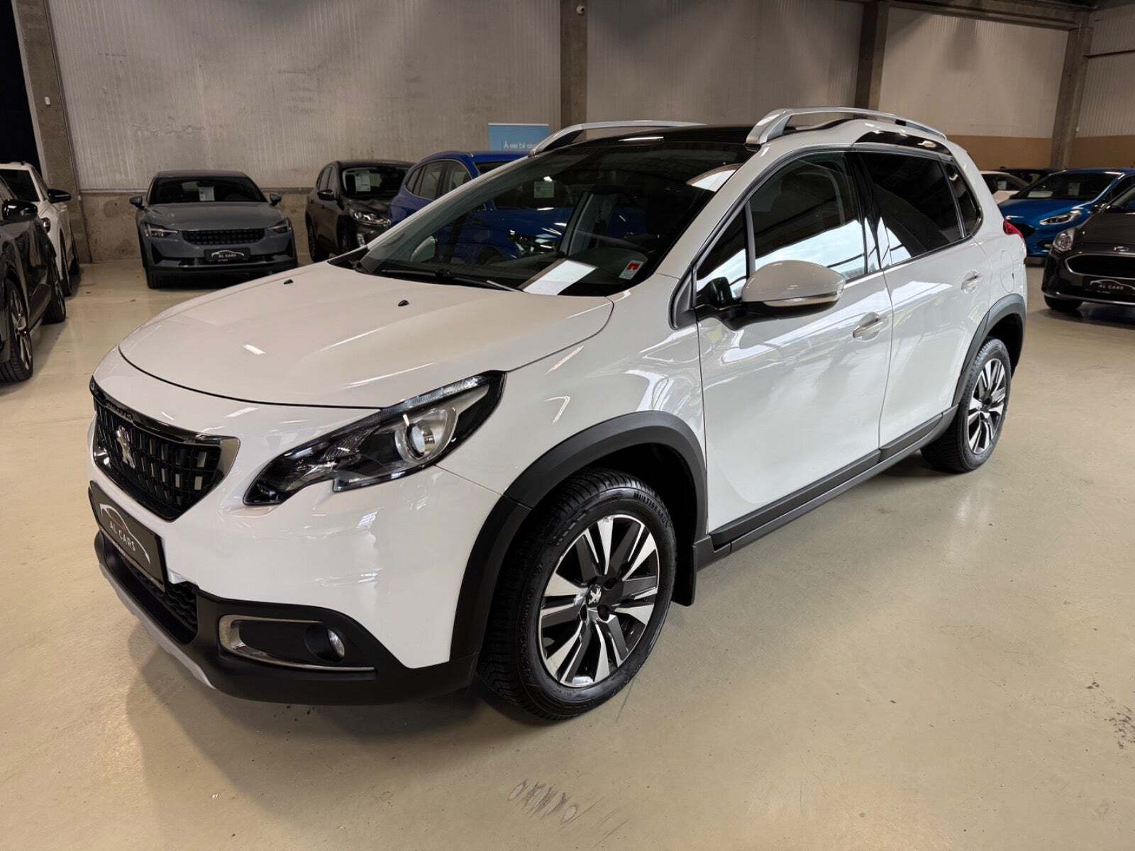 Peugeot 2008 1,2 PureTech 110 Prestige Sky