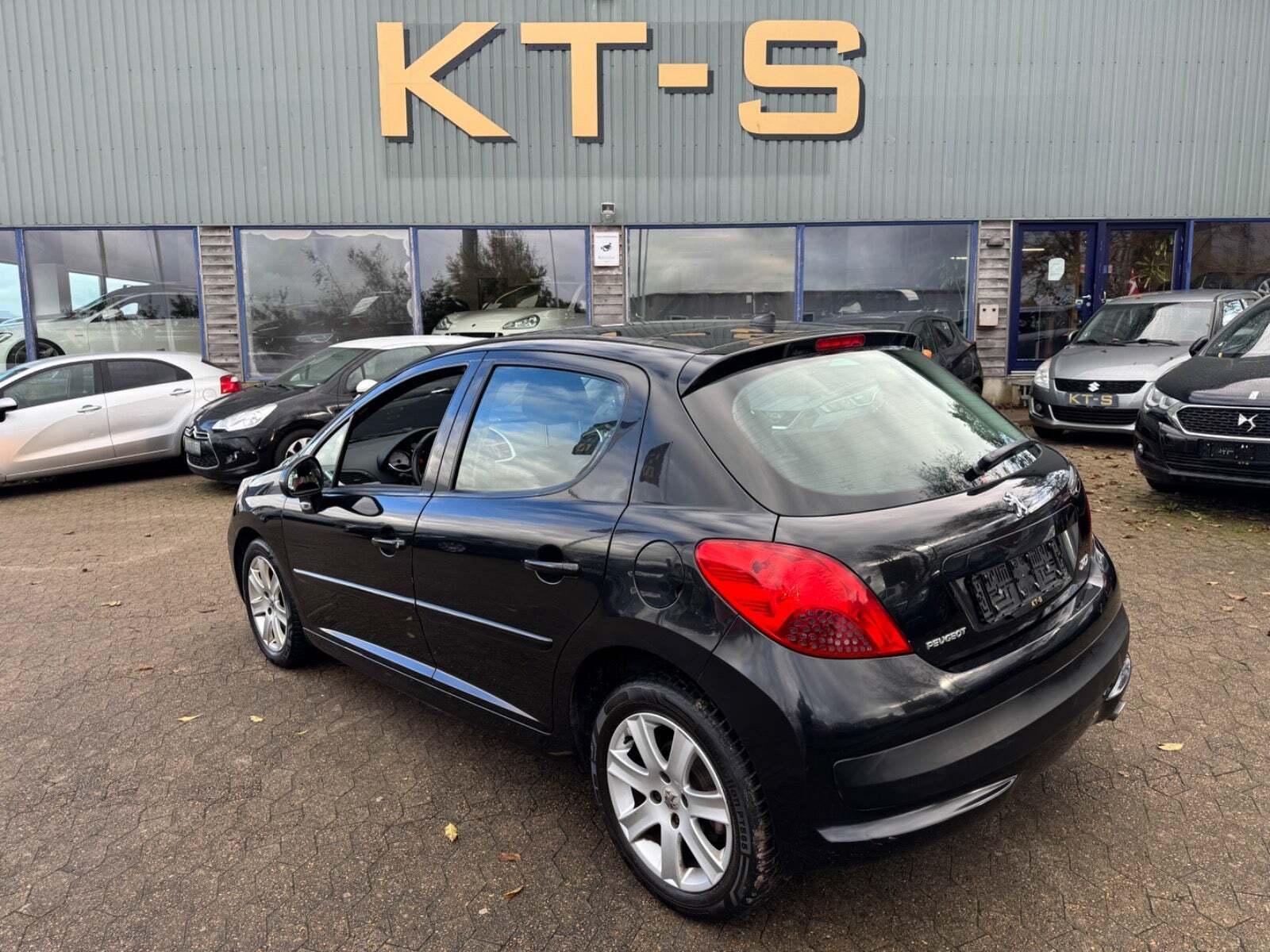 undefined Peugeot 207 fra 2008