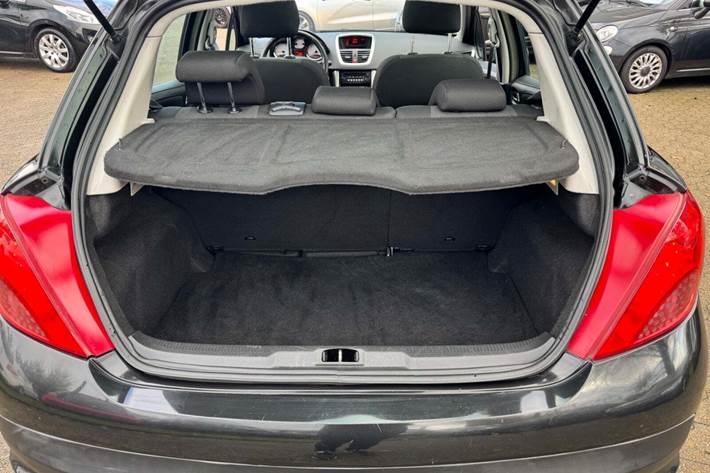 undefined Peugeot 207 fra 2008