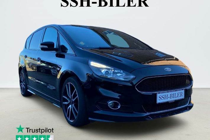 Sort Ford S-MAX fra 2020 set udefra