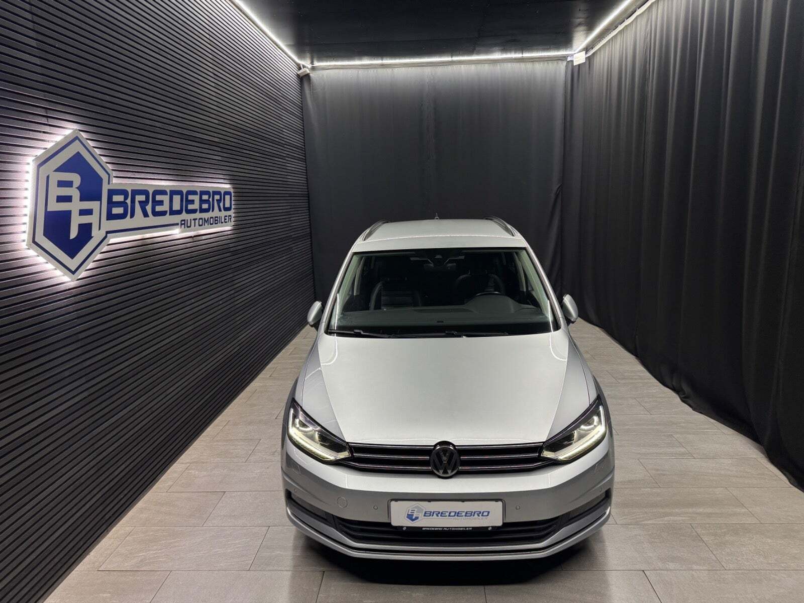 VW Touran 2,0 TDi 150 Highline DSG 7prs