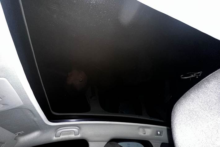 Grå Opel Meriva fra 2015