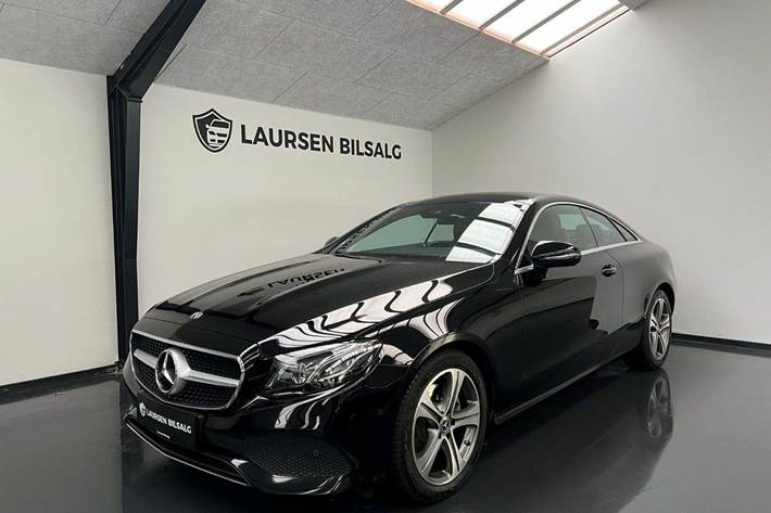 Sort Mercedes E220 d fra 2017