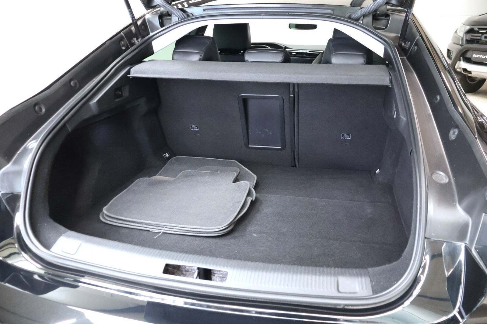 Sort Peugeot 508 fra 2019