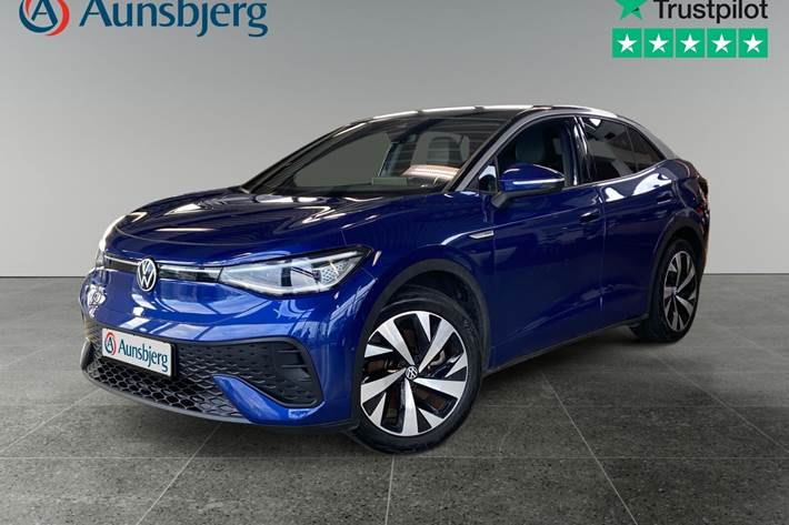 Blå VW ID.5 fra 2022 set udefra