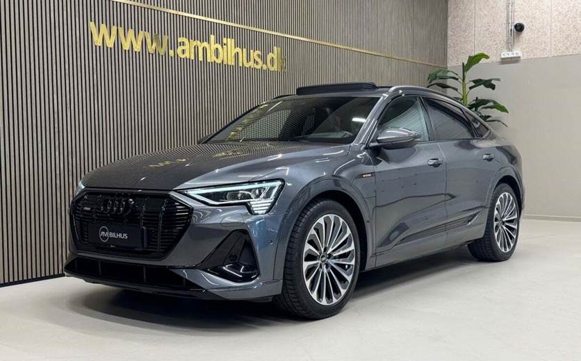 Audi e-tron 55 S-line Sportback quattro