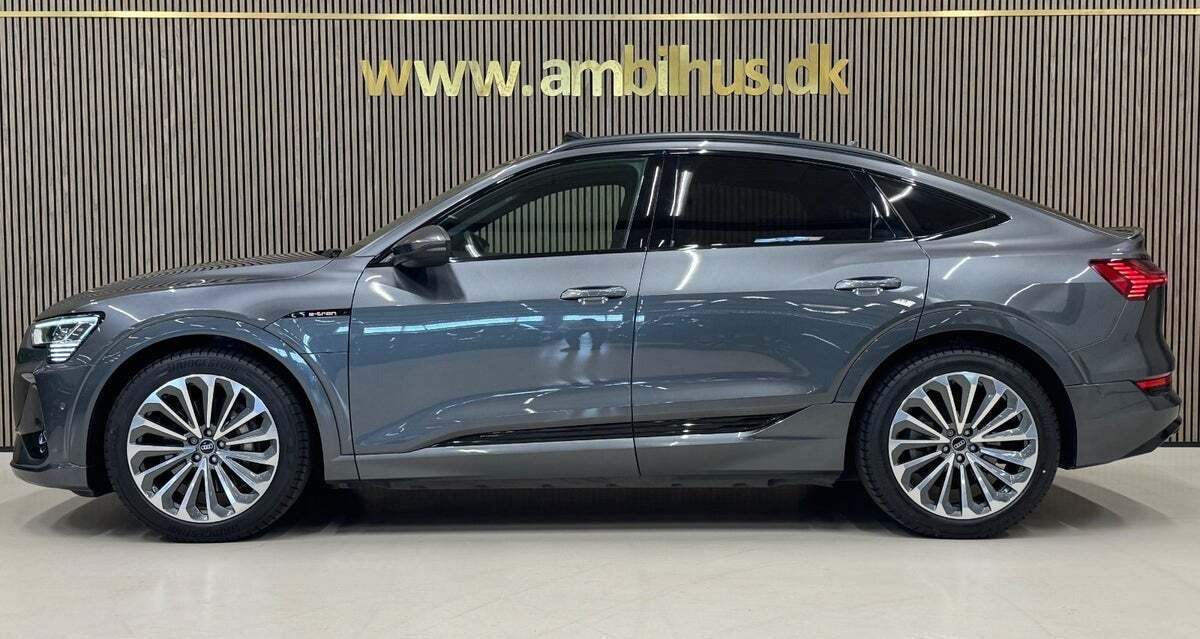 Audi e-tron 55 S-line Sportback quattro