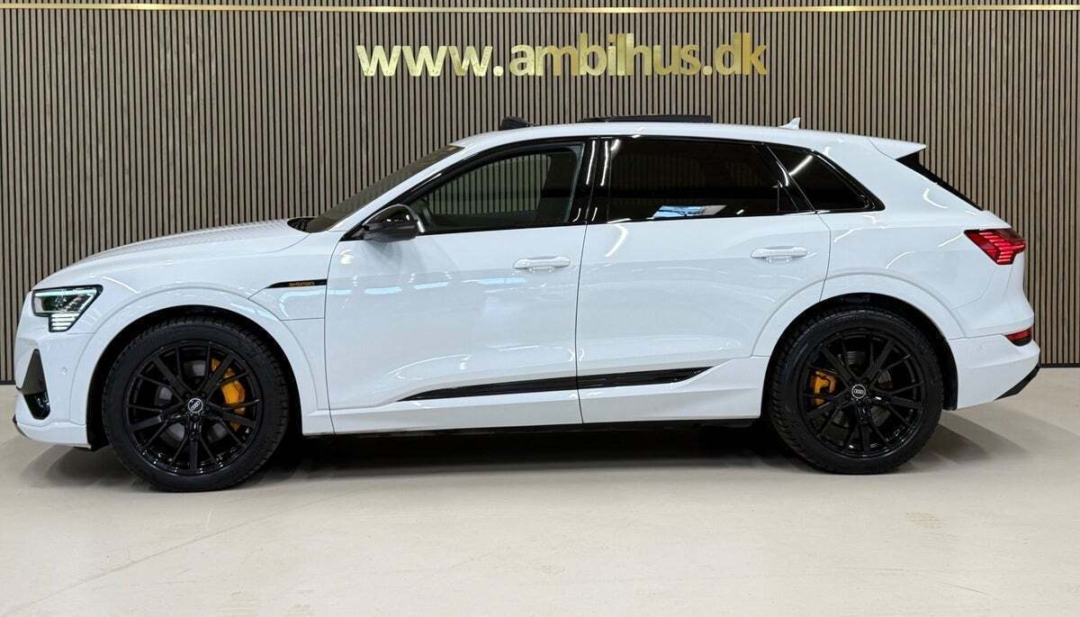 Audi e-tron 55 S-line quattro
