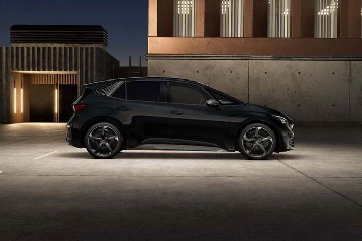 Sort Cupra Born fra 2025