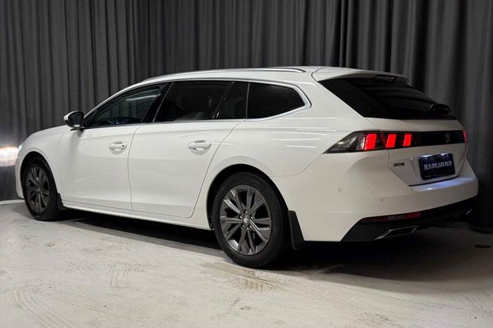 Hvid Peugeot 508 fra 2019