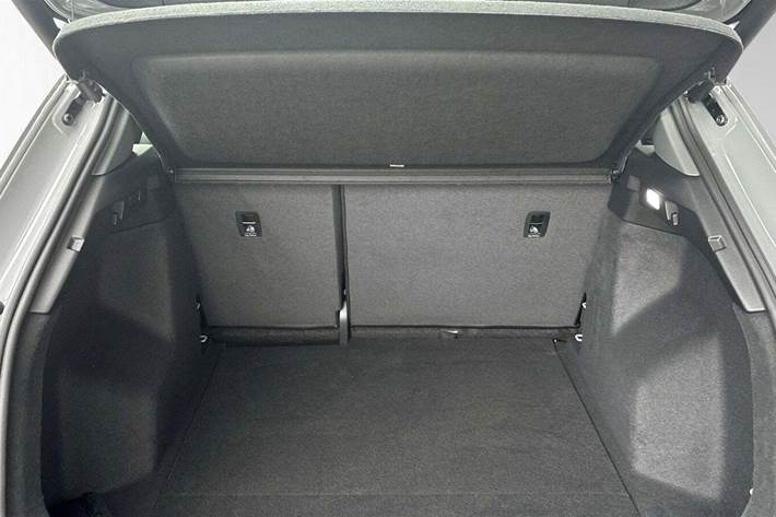 Grå Audi Q4 e-tron fra 2025