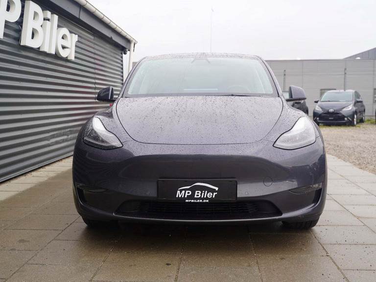 Tesla Model Y Long Range AWD