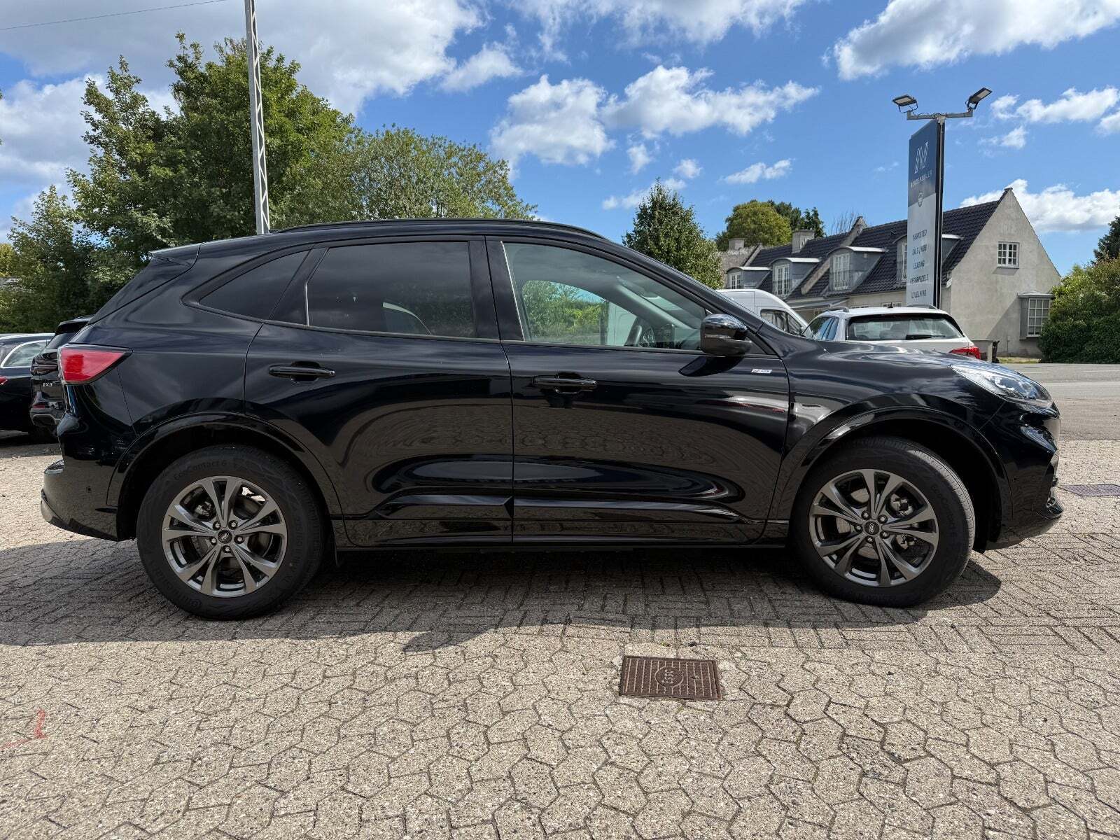 Ford Kuga 2,5 PHEV ST-Line X CVT
