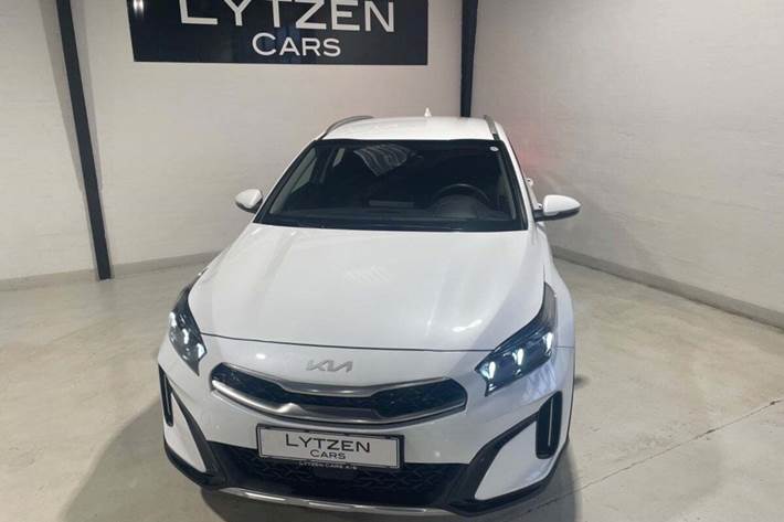 Hvid Kia XCeed fra 2024