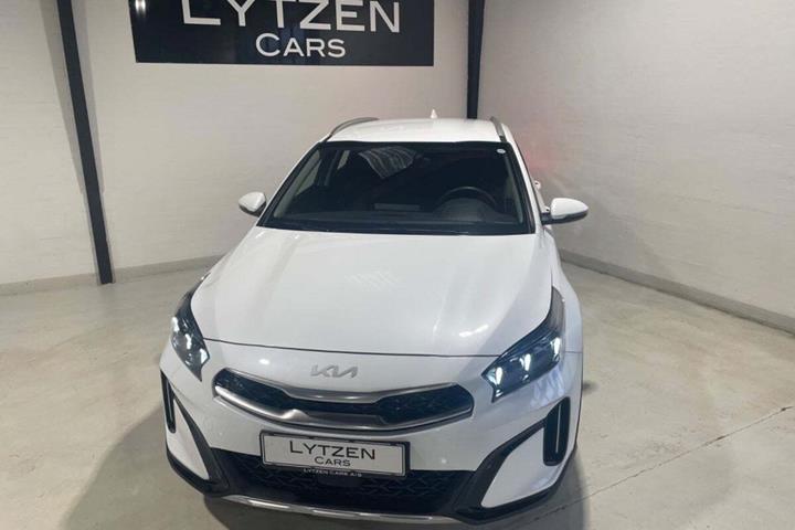 Hvid Kia XCeed fra 2024